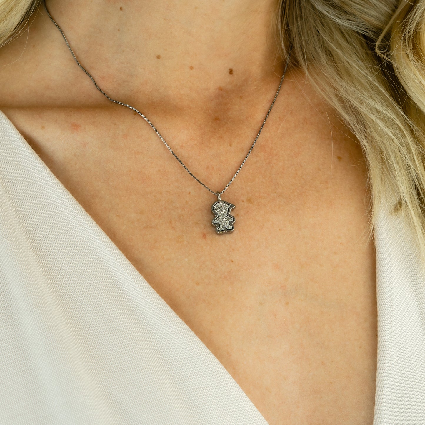 BOY NECKLACE